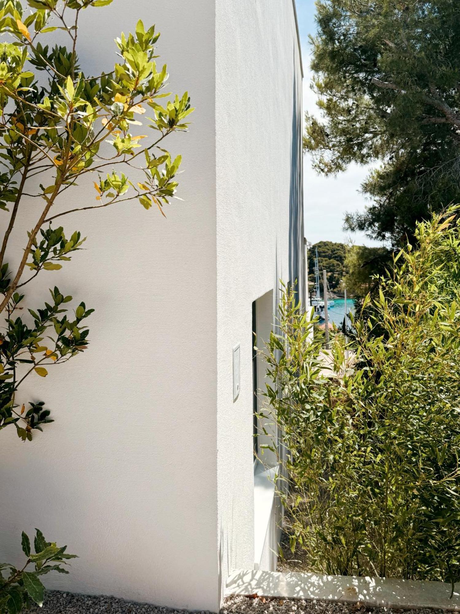 Sol Melba Boutique Studios - Maslinica Exterior photo
